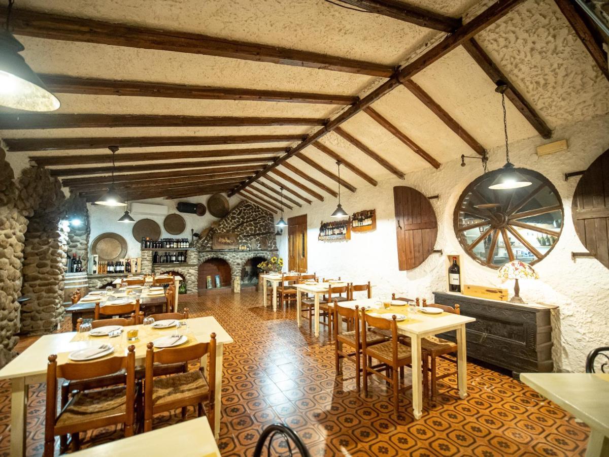 Albergo Ristorante Locanda Rosella Giba Buitenkant foto