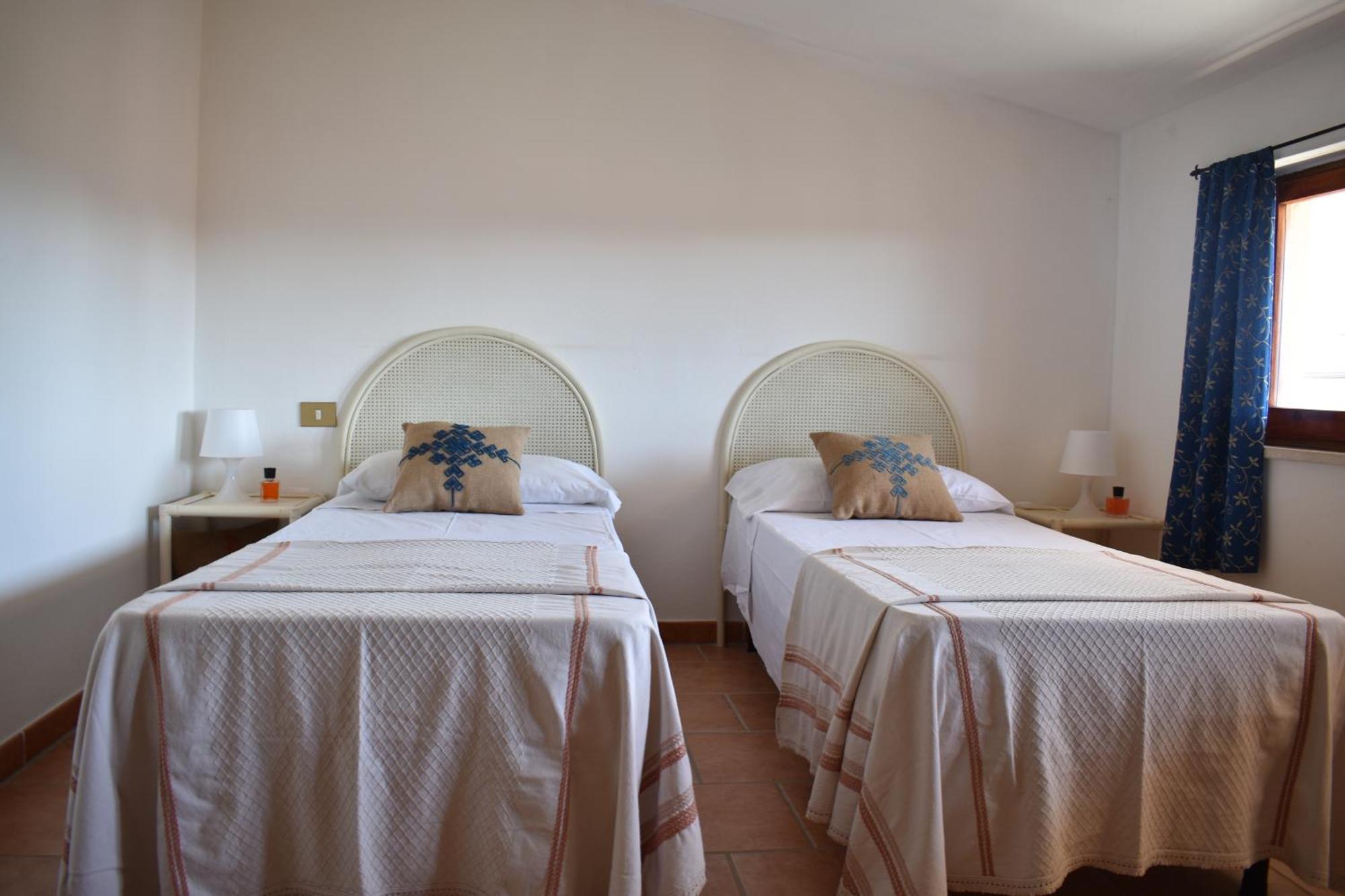 Albergo Ristorante Locanda Rosella Giba Buitenkant foto